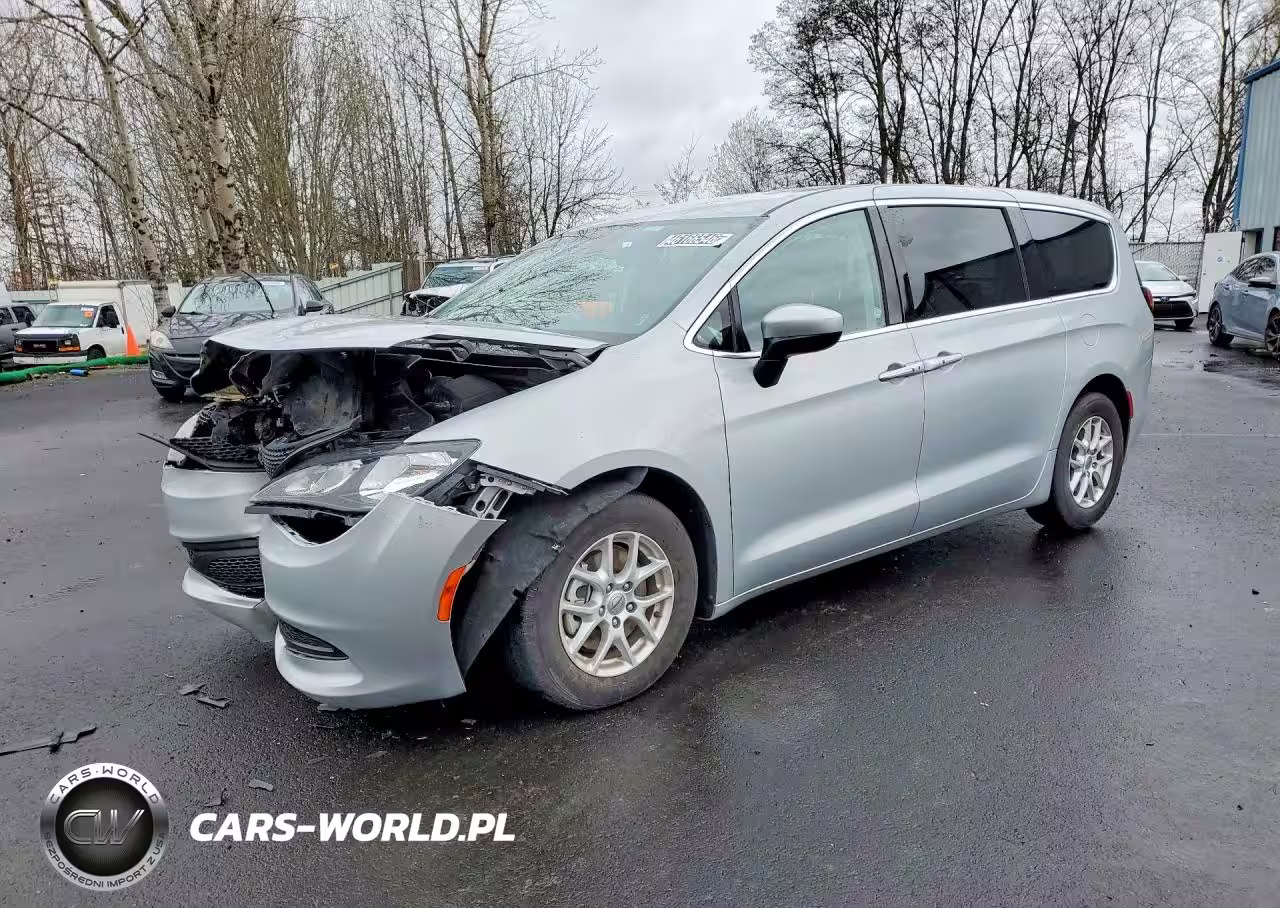 2023 Chrysler Voyager Lx