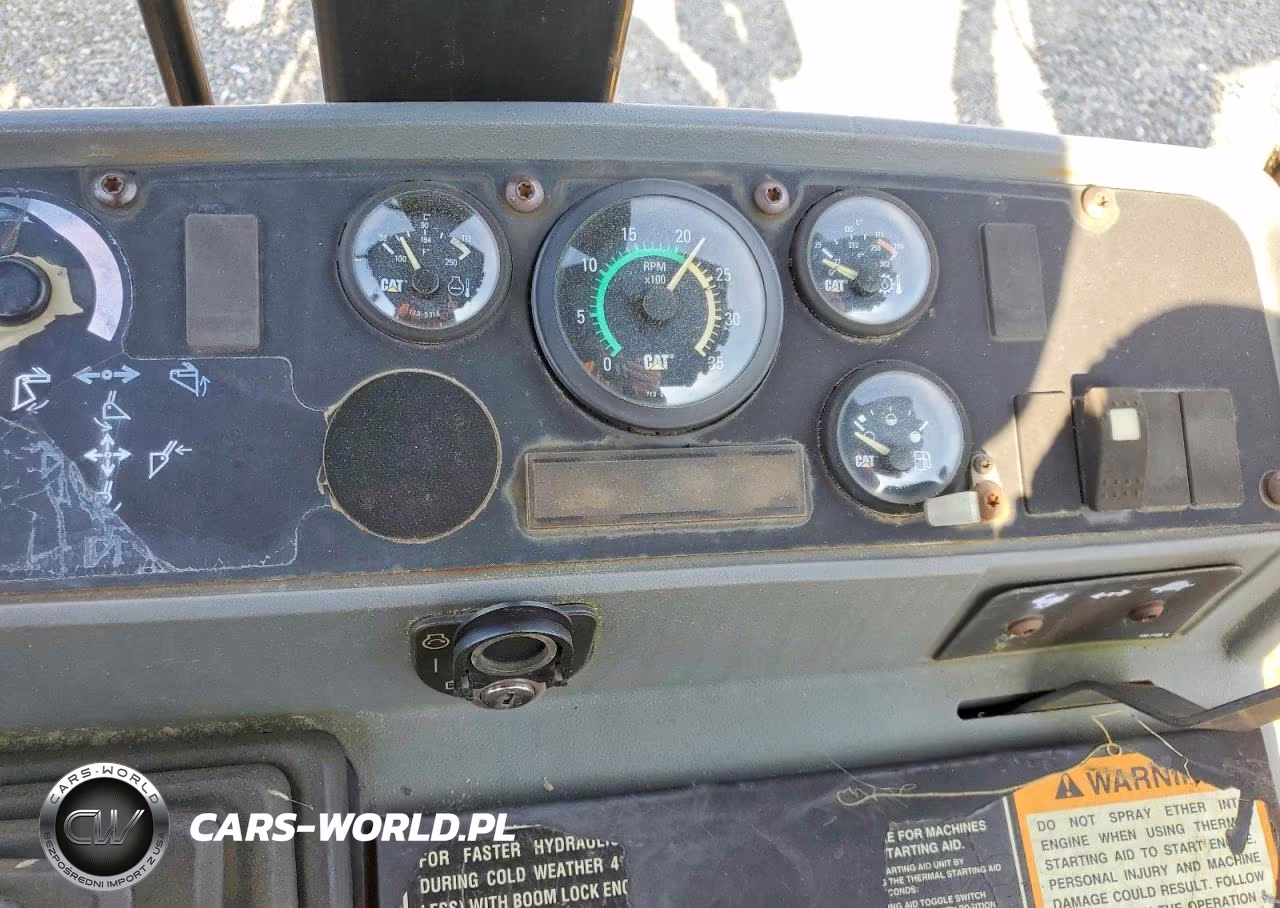 1998 Caterpillar Backhoe VIN:4ZN16166 - 8
