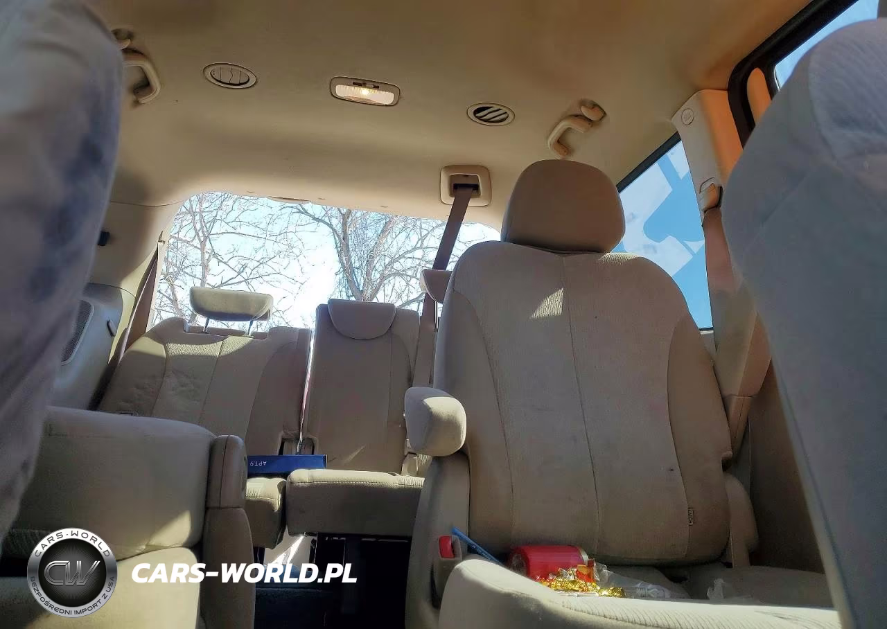 2011 Kia Sedona Lx VIN:KNDMG4C7XB6364701 - 10