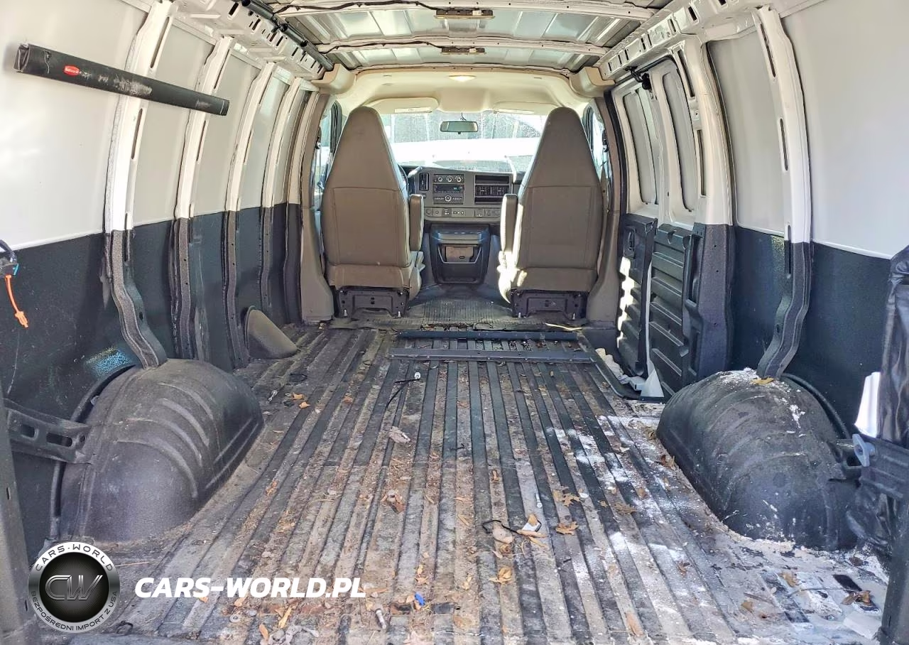 2021 Chevrolet Express G2500 Delivery Van VIN:1GCWGAFP7M1263201 - 10