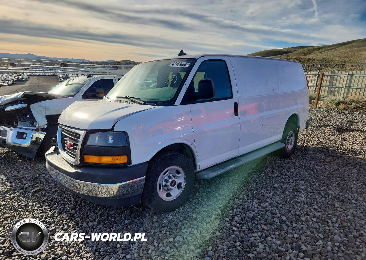 2018 GMC Savana 2500 Cargo Delivery Van
