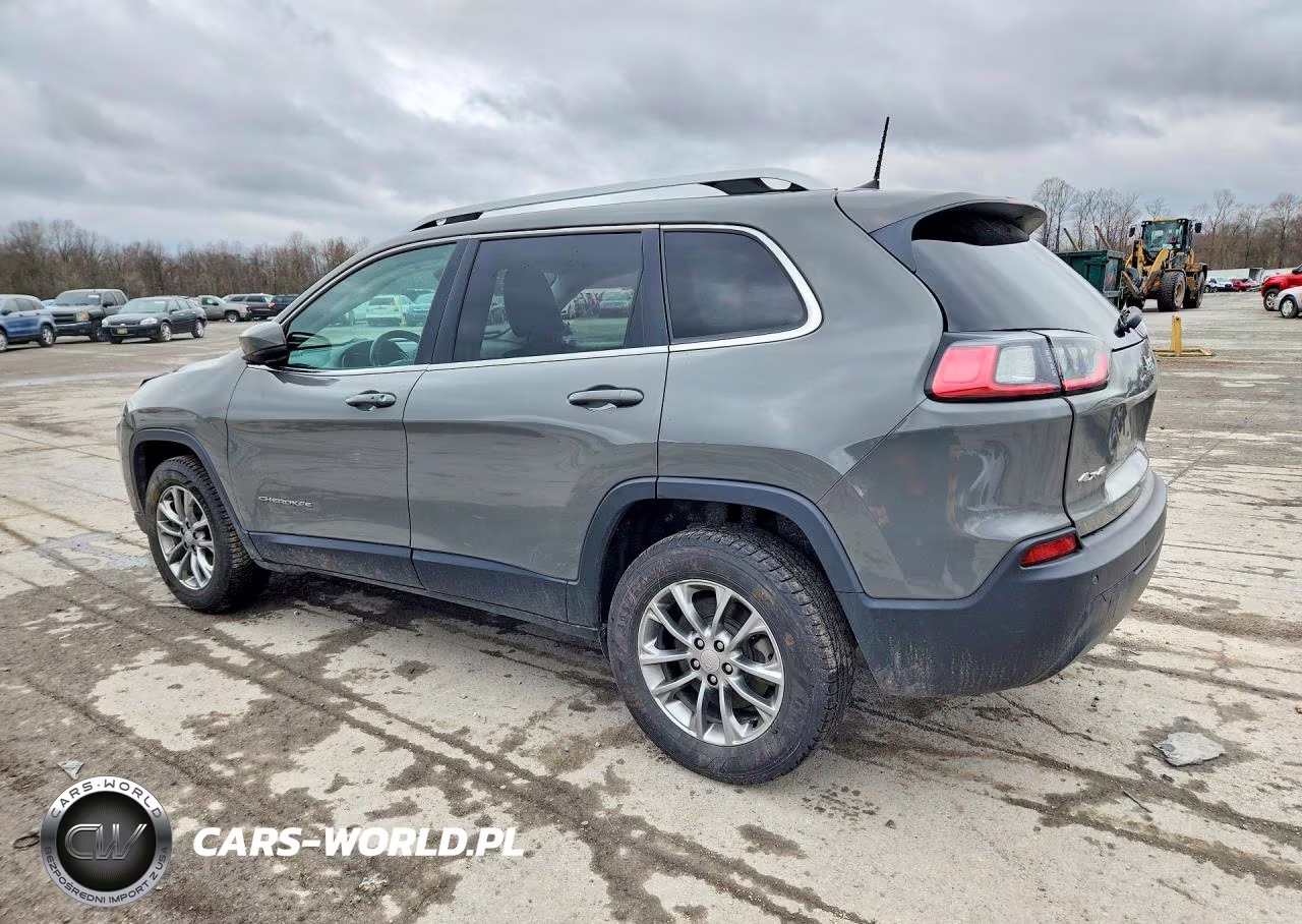2019 Jeep Cherokee Latitude Plus VIN:1C4PJMLB2KD390675 - 2