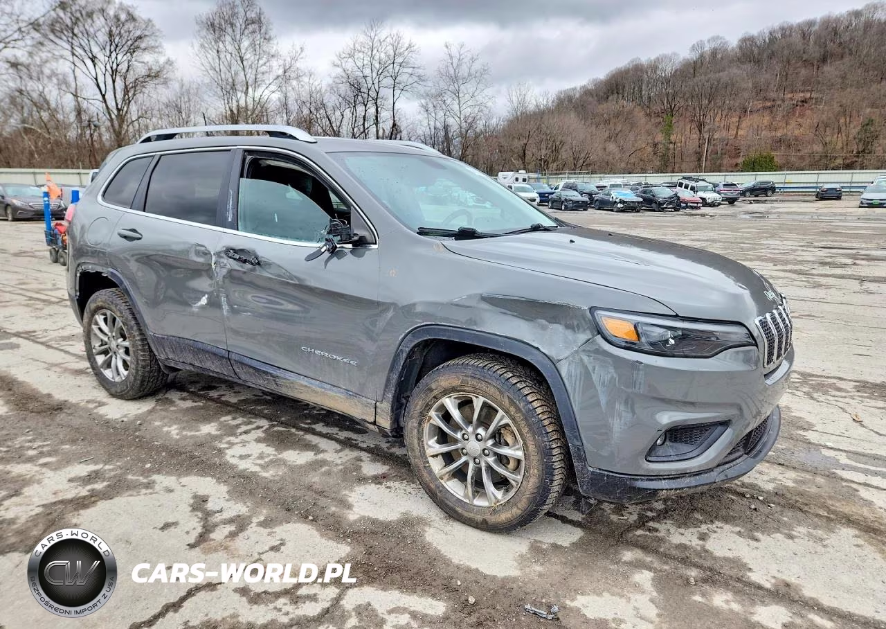 2019 Jeep Cherokee Latitude Plus VIN:1C4PJMLB2KD390675 - 4