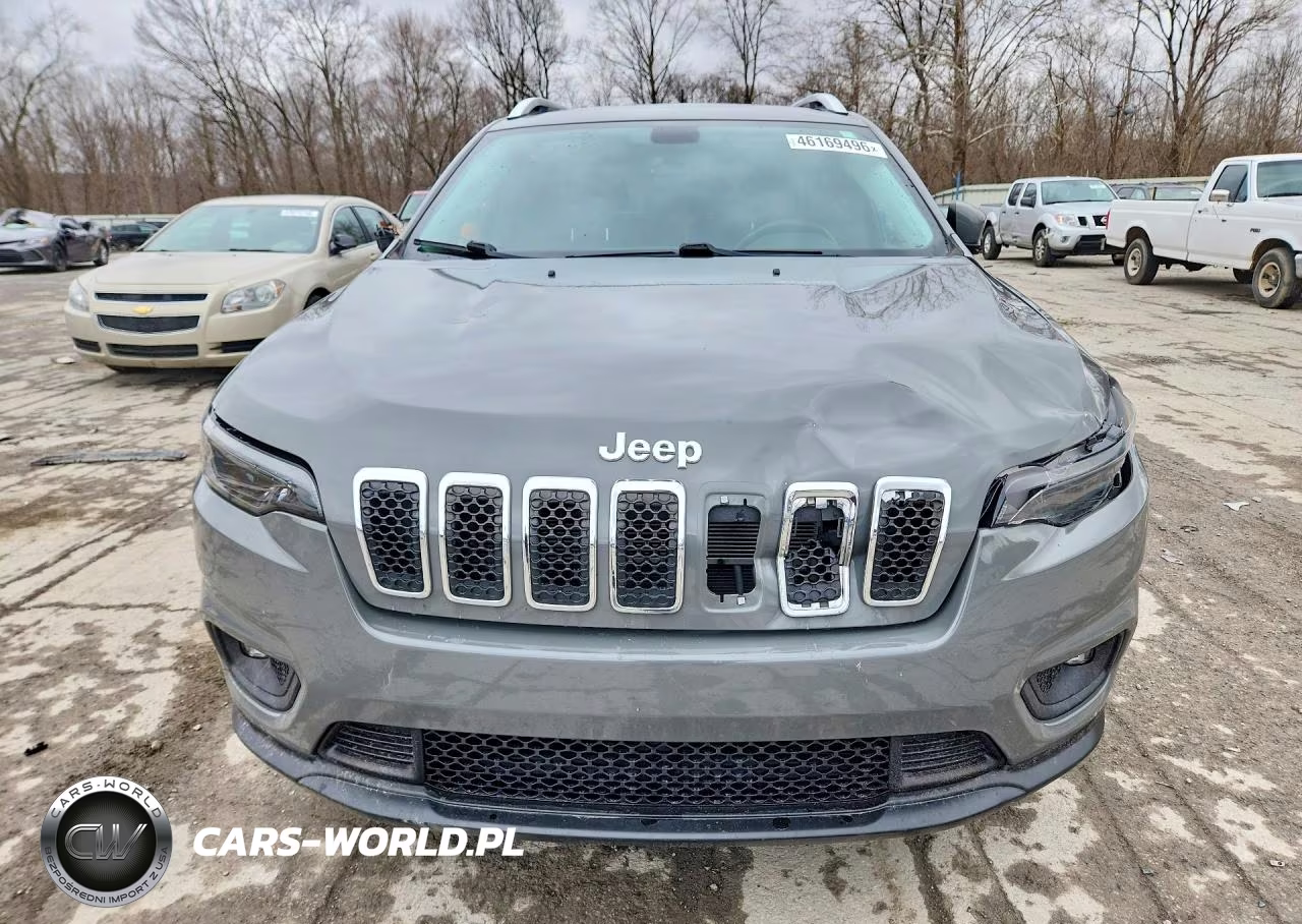 2019 Jeep Cherokee Latitude Plus VIN:1C4PJMLB2KD390675 - 5