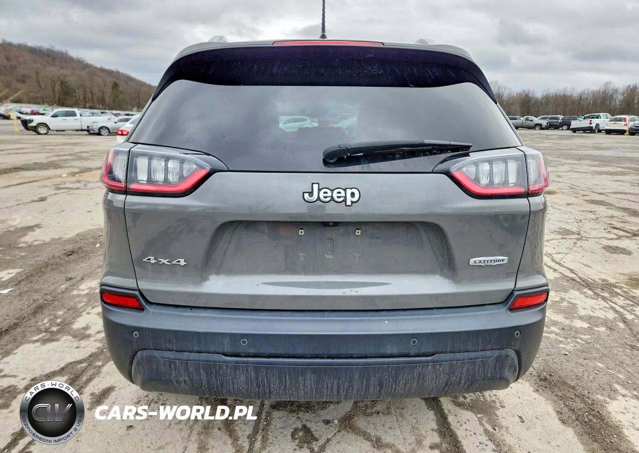 2019 Jeep Cherokee Latitude Plus VIN:1C4PJMLB2KD390675 - 6