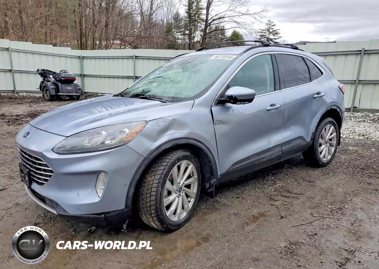 2022 Ford Escape Titanium