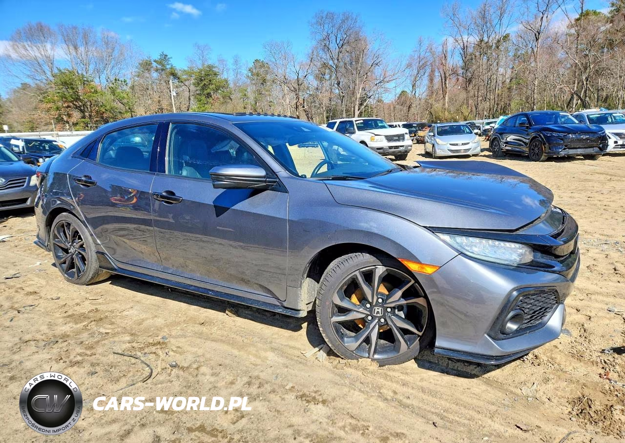 2018 Honda Civic Sport Touring VIN:SHHFK7H90JU418608 - 4