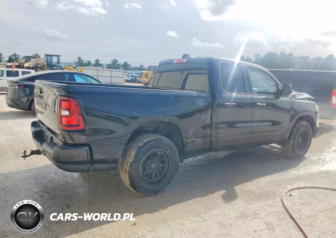 2025 Ram 1500 Tradesman VIN:1C6SRECG6SN721313 - 3