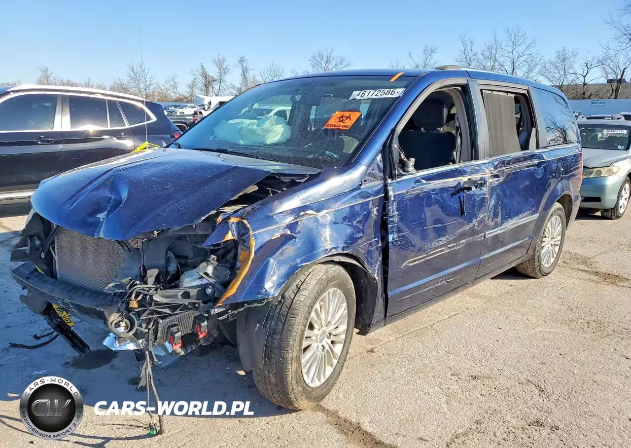 2014 Chrysler Town & Country Touring L