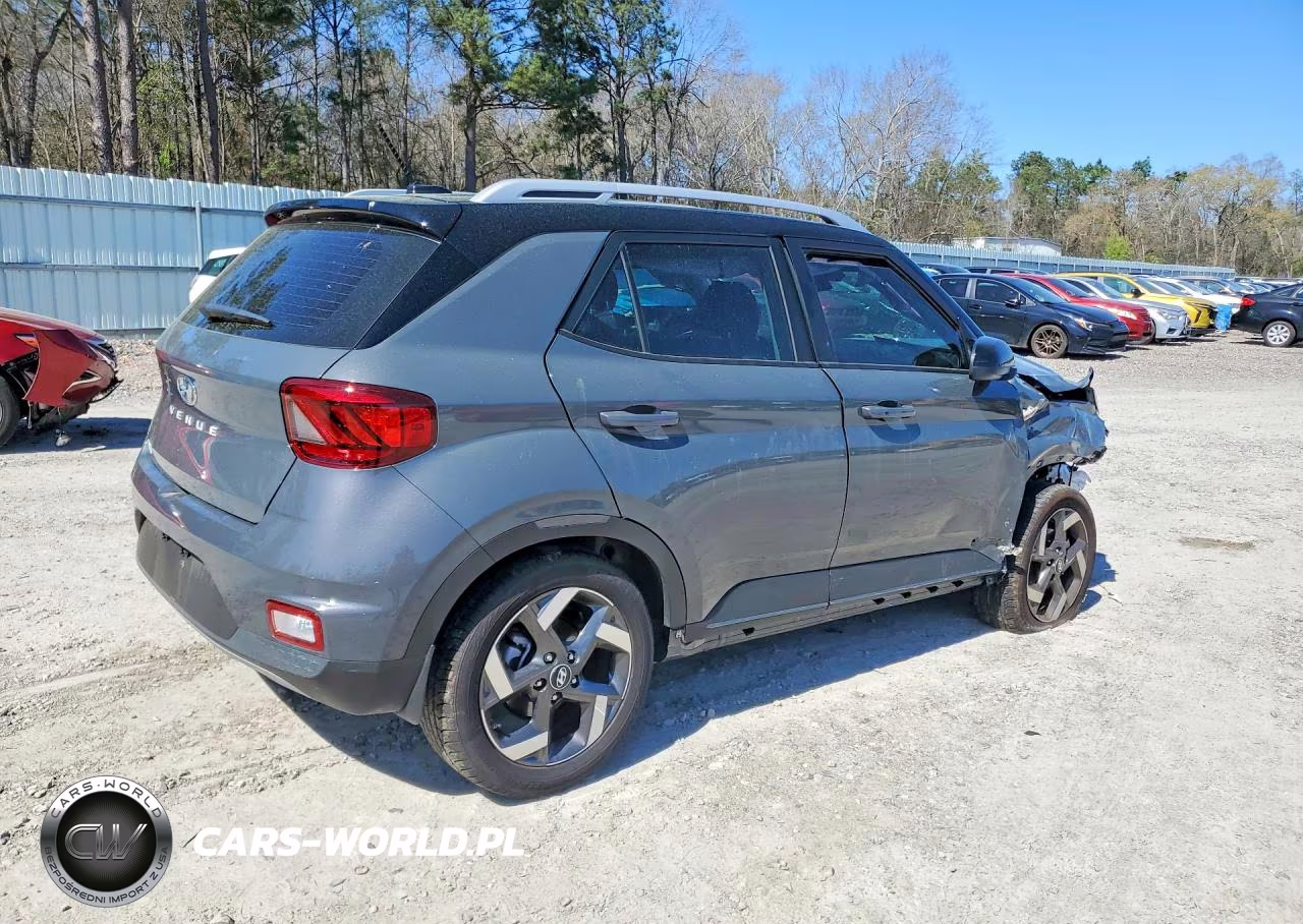2025 Hyundai Venue Limited VIN:KMHRC8A34SU412497 - 3