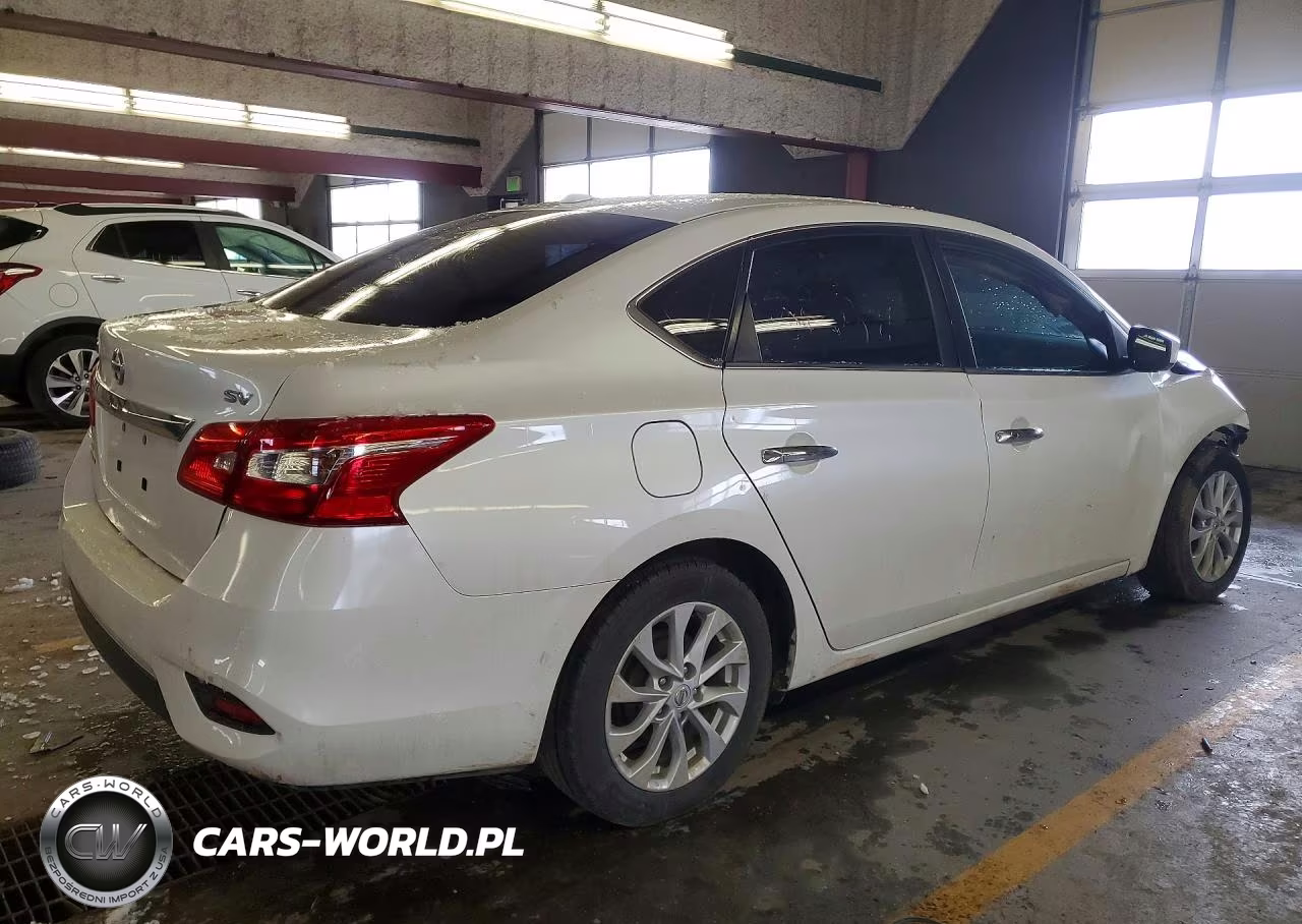 2018 Nissan Sentra S VIN:3N1AB7AP0JY335143 - 3