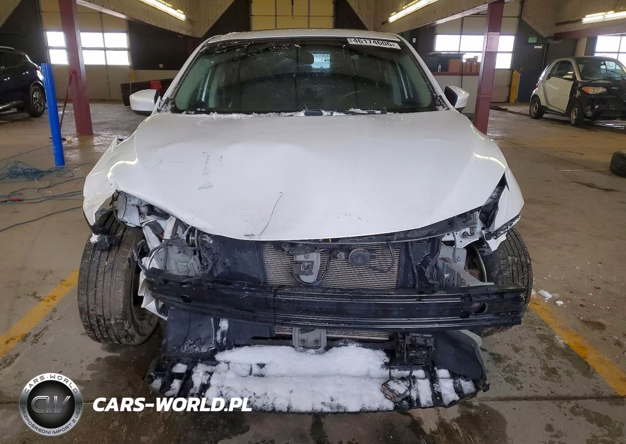 2018 Nissan Sentra S VIN:3N1AB7AP0JY335143 - 5