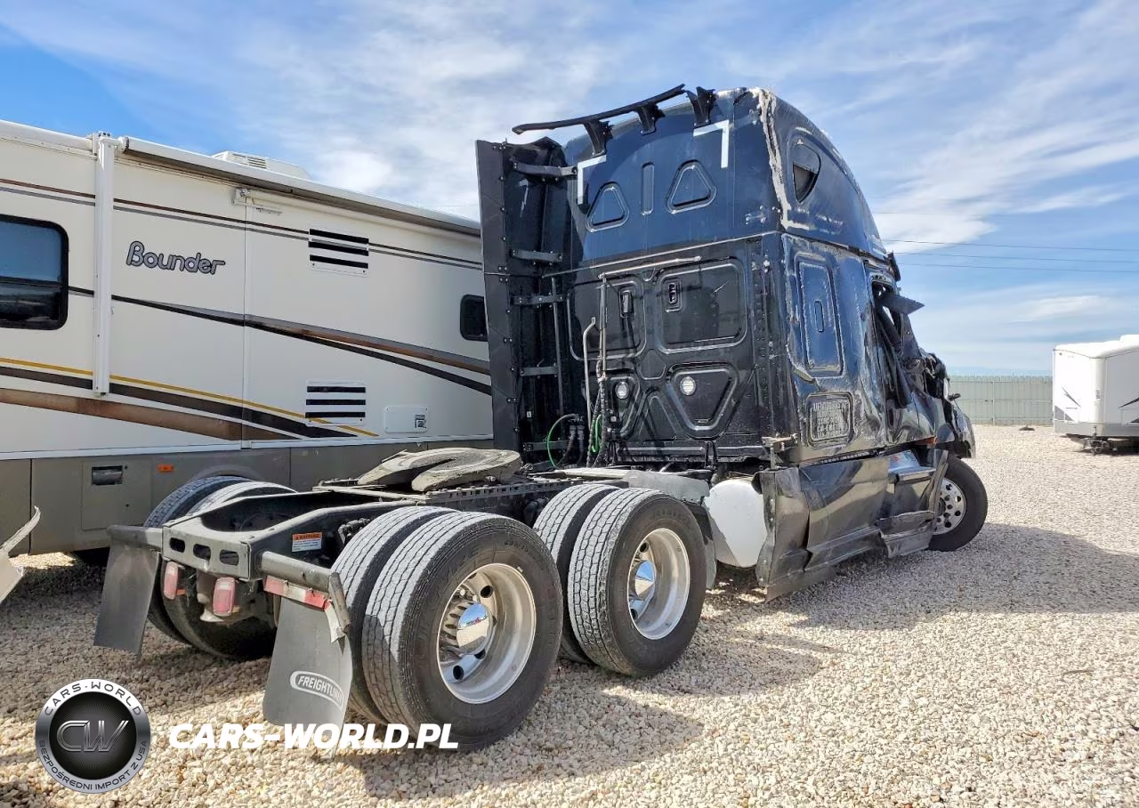 2023 Freightliner Cascadia 126 Semi Truck VIN:1FUJHHDR9PLNK0817 - 4