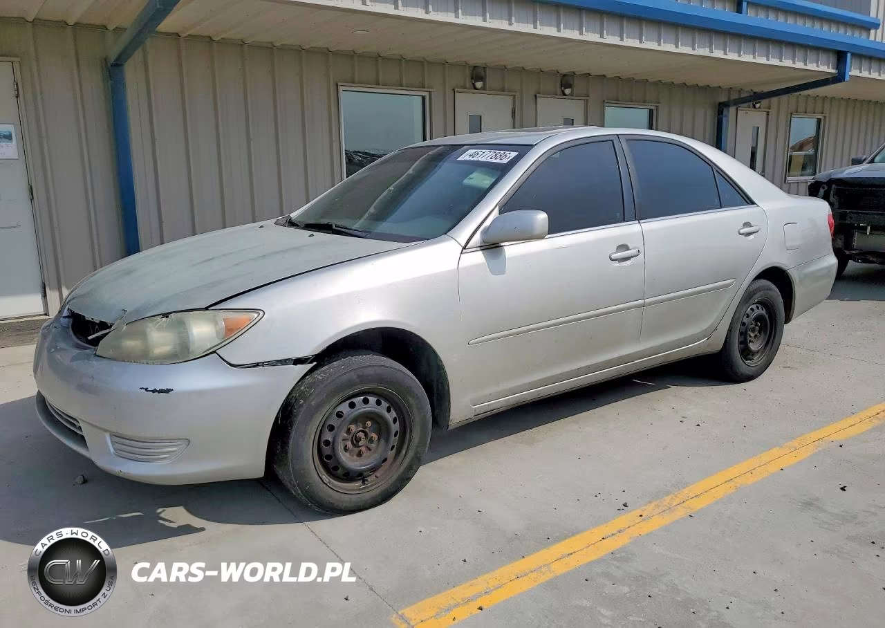 2005 Toyota Camry Le