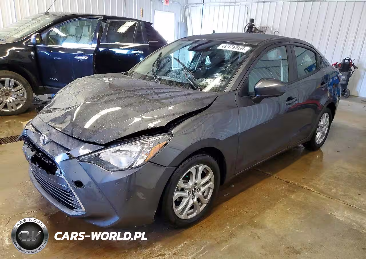 2018 Toyota Yaris Ia Base