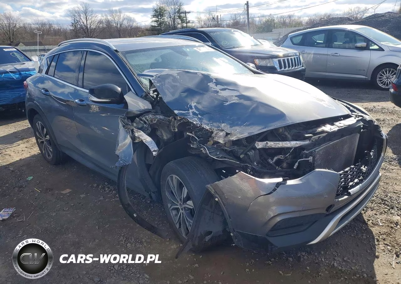2017 Infiniti Qx30 Luxury VIN:SJKCH5CR8HA020500 - 4