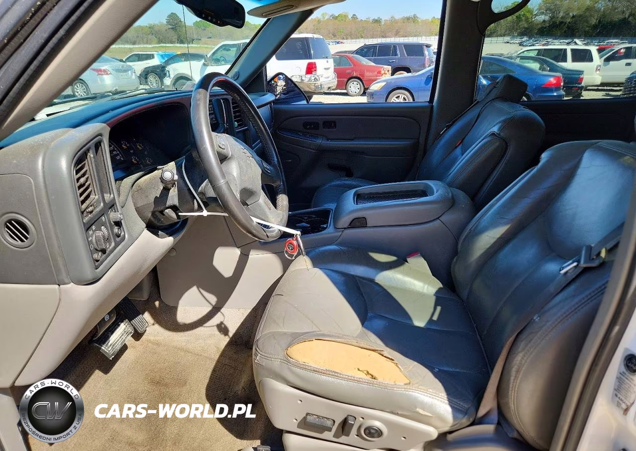 2005 Chevrolet Suburban C1500 VIN:3GNEC16Z15G220976 - 7