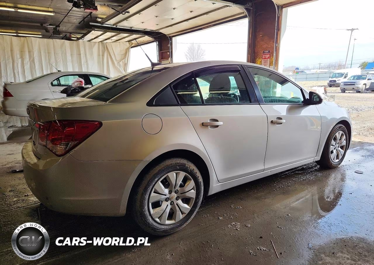 2014 Chevrolet Cruze Ls VIN:1G1PA5SG3E7448436 - 3