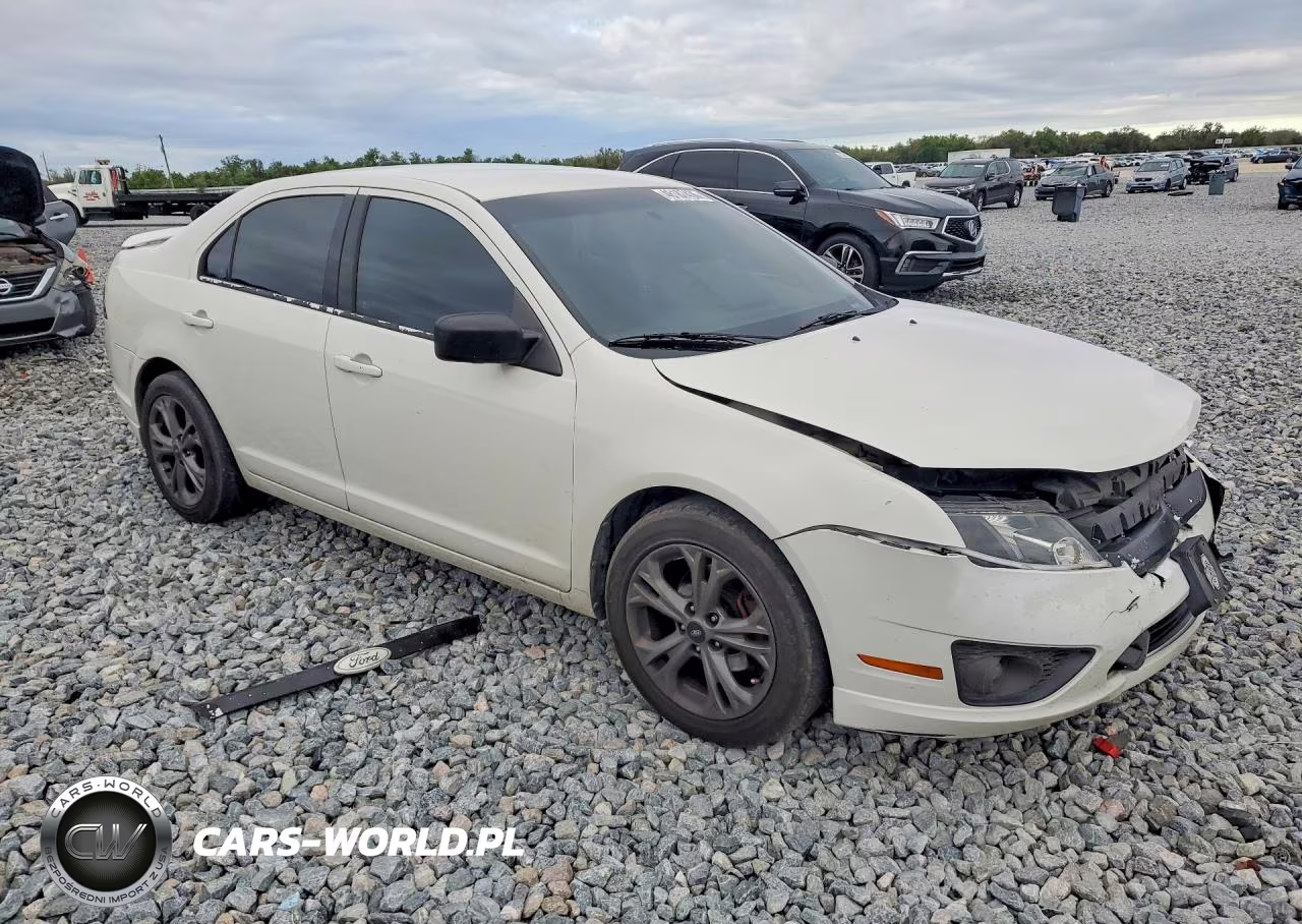 2012 Ford Fusion Se VIN:3FAHP0HA5CR377798 - 4