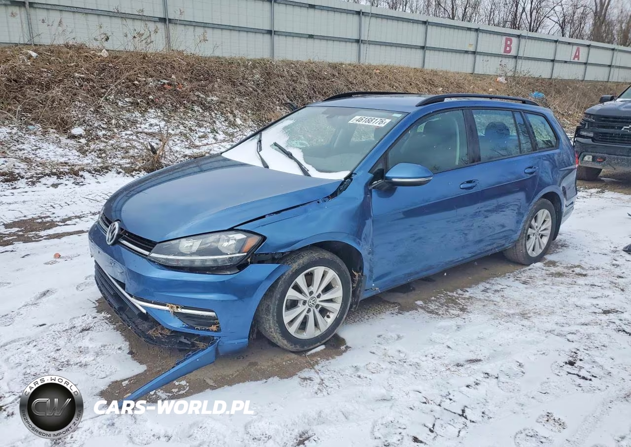 2018 Volkswagen Golf Sportwagen S