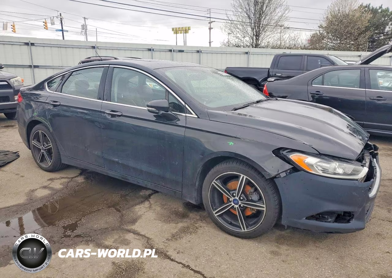 2015 Ford Fusion Titanium VIN:3FA6P0K91FR180931 - 4