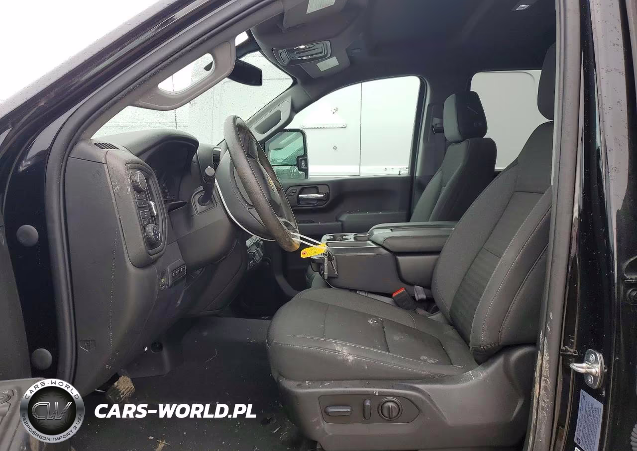 2023 Chevrolet Silverado K2500 Custom VIN:1GC5YME73PF158349 - 7