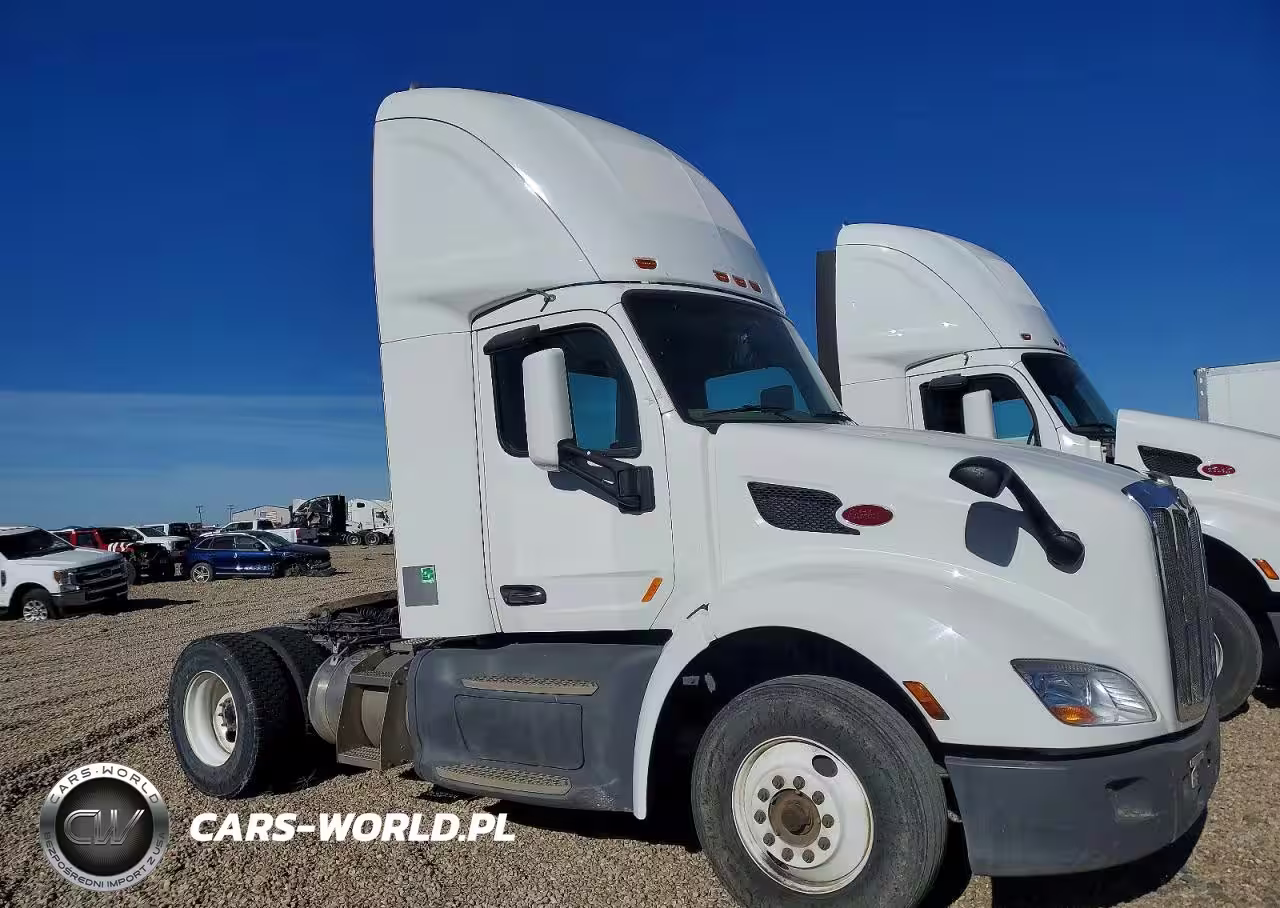 2019 Peterbilt 579 Semi Truck