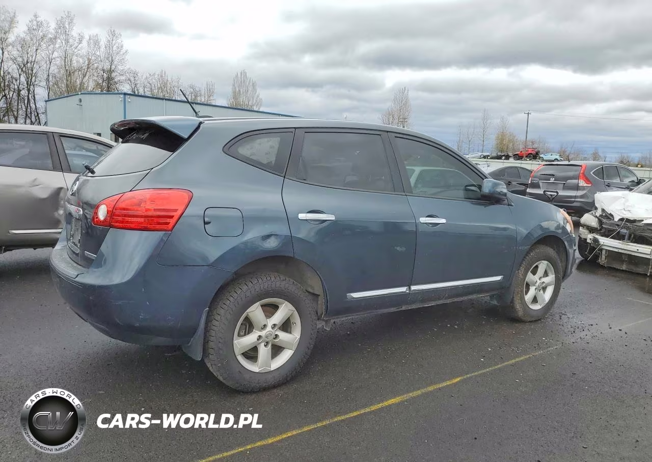 2013 Nissan Rogue S VIN:JN8AS5MT6DW553324 - 3