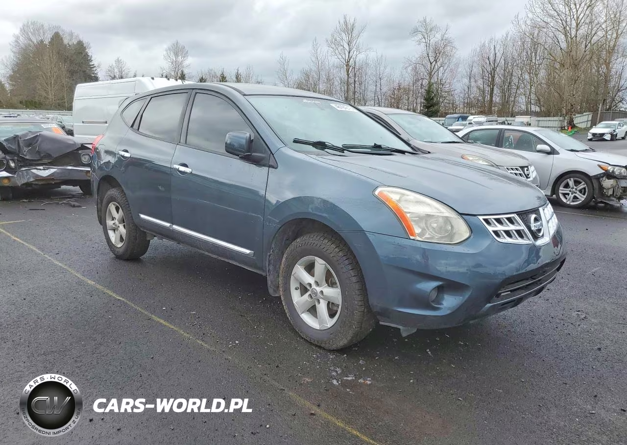 2013 Nissan Rogue S VIN:JN8AS5MT6DW553324 - 4