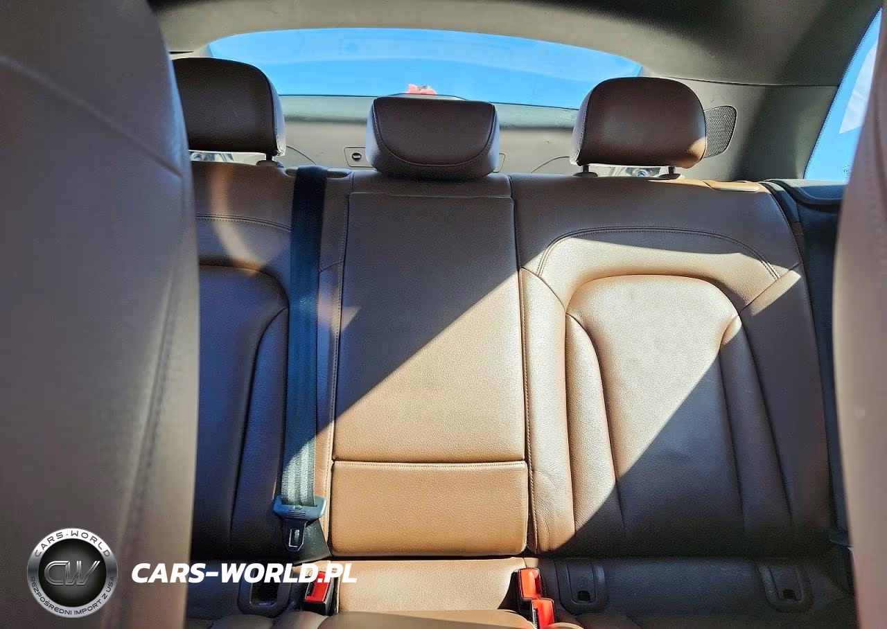 2015 Audi Q3 Premium Plus VIN:WA1EFCFS5FR004235 - 10