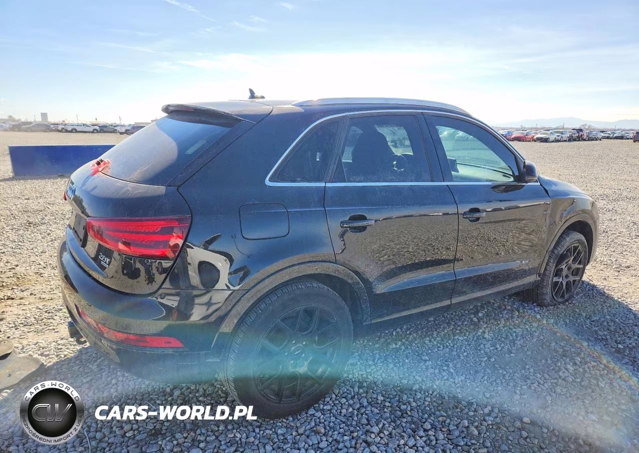 2015 Audi Q3 Premium Plus VIN:WA1EFCFS5FR004235 - 3