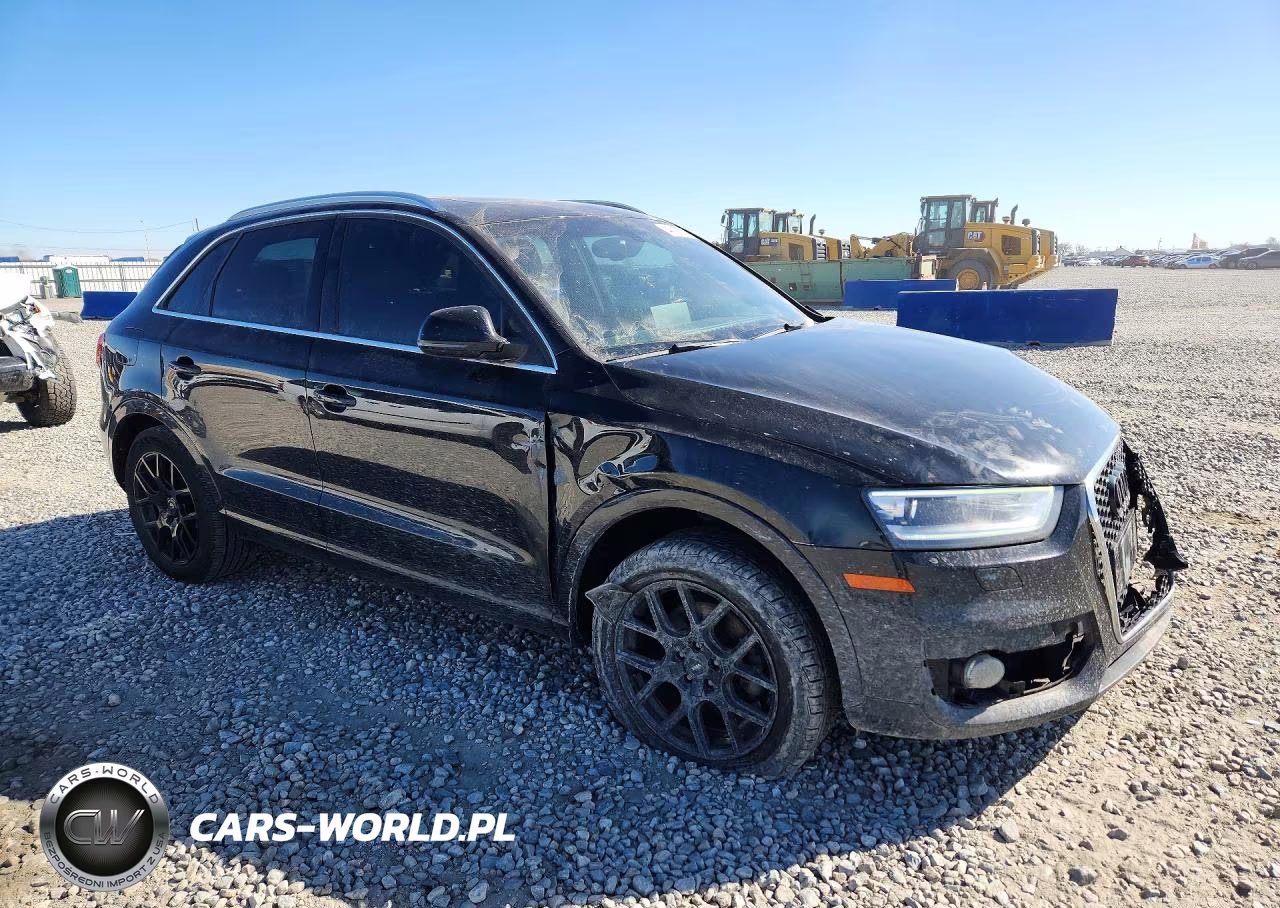 2015 Audi Q3 Premium Plus VIN:WA1EFCFS5FR004235 - 4