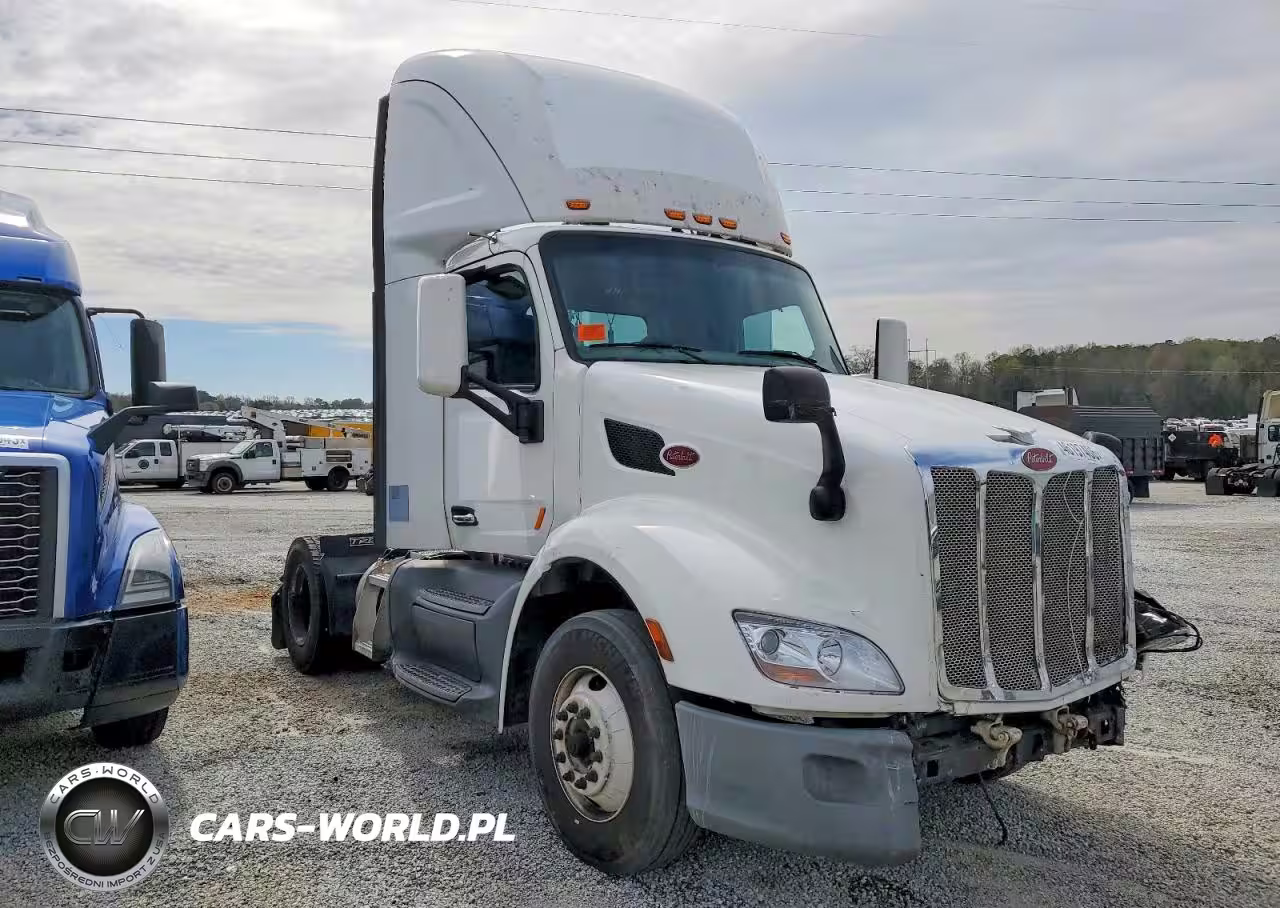 2018 Peterbilt 579 Semi Truck