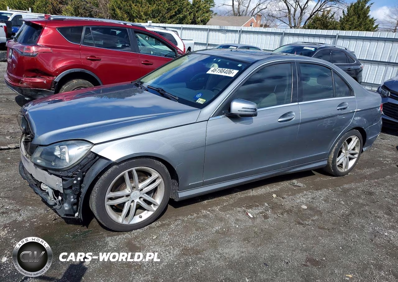 2013 Mercedes-Benz C 300 4Matic – zdjęcie 1 z 12