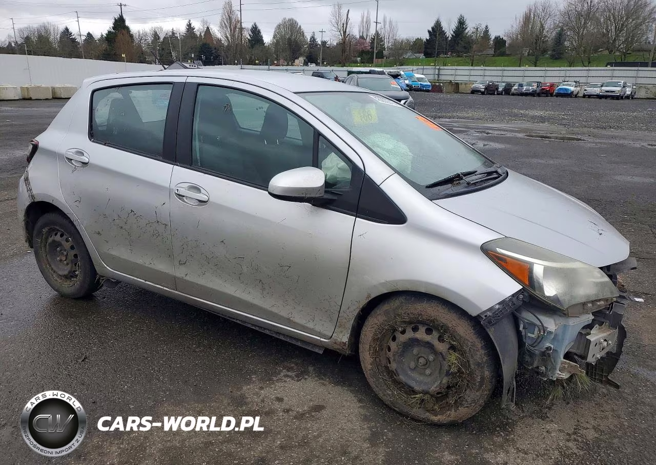 2015 Toyota Yaris 5-Door L VIN:VNKKTUD36FA035521 - 4