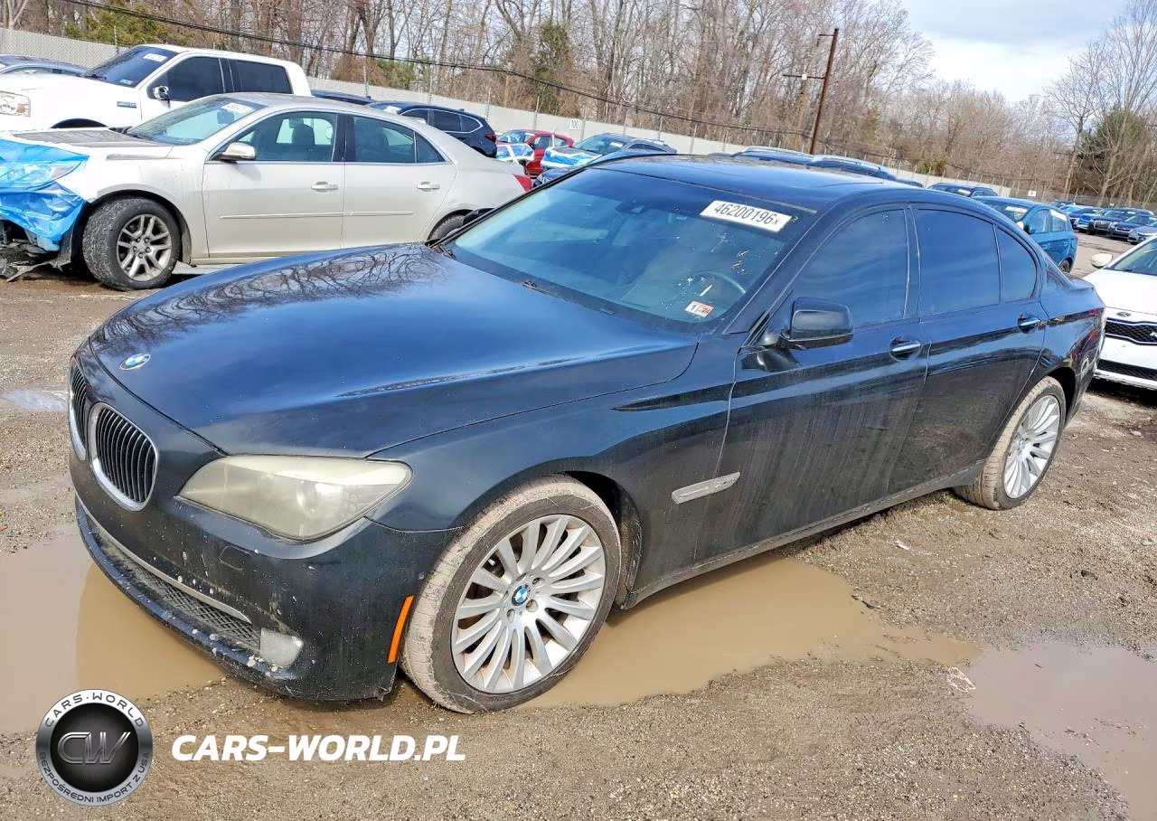 2012 BMW 750 Xi