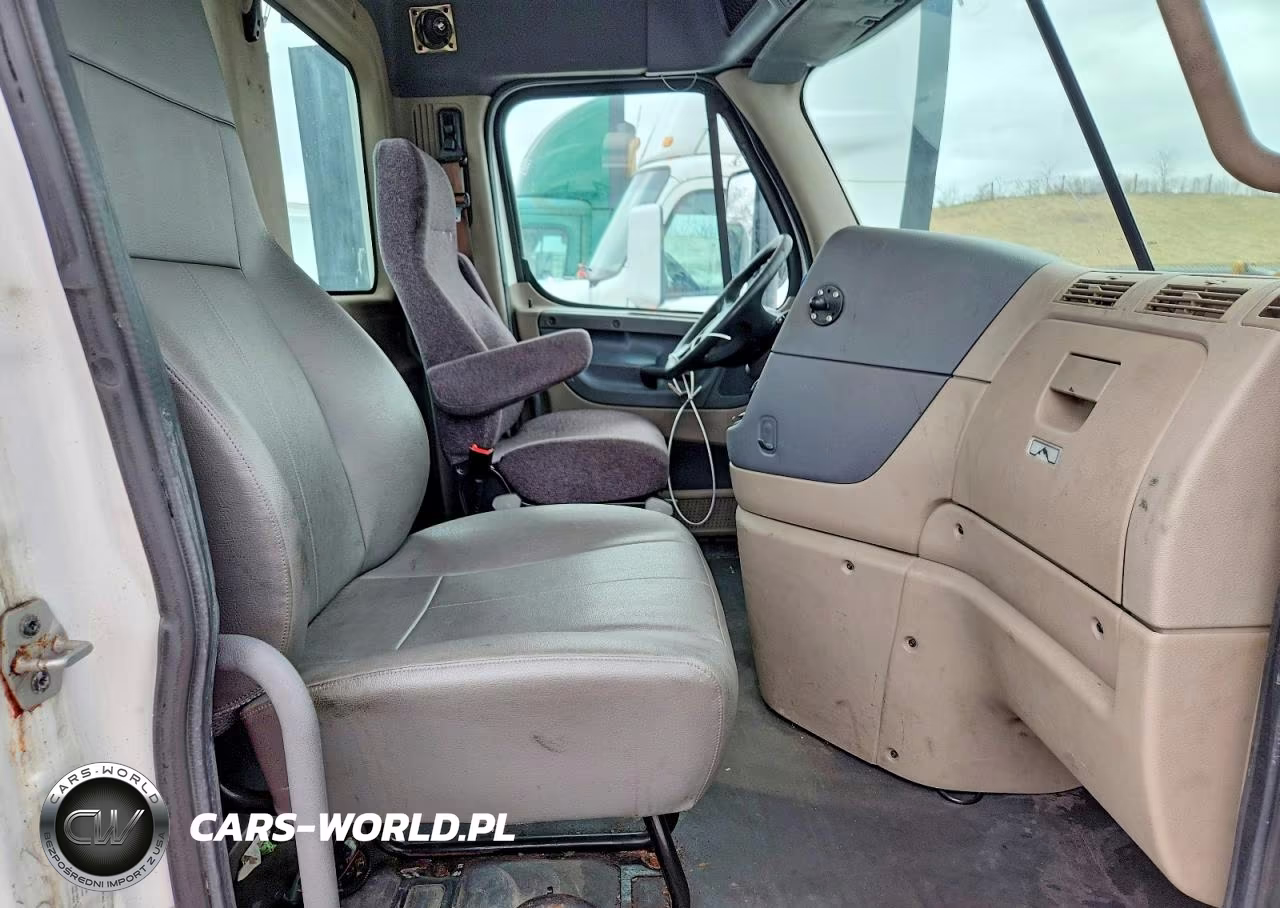 2016 Freightliner Cascadia 125 Semi Truck VIN:1FUBGEDV0GLHC5640 - 5