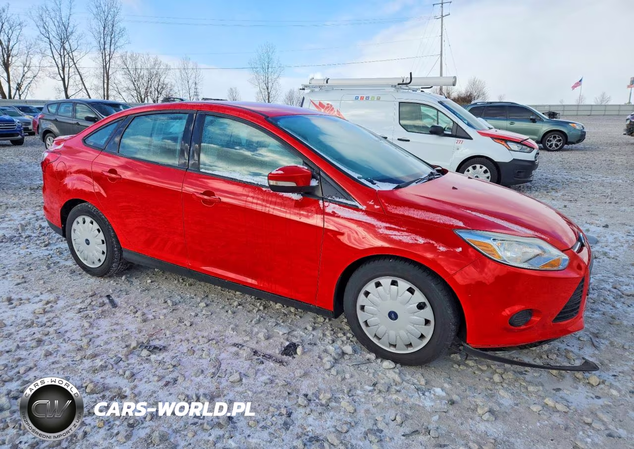 2014 Ford Focus Se VIN:1FADP3F25EL393965 - 4