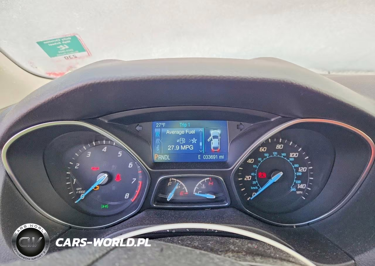 2014 Ford Focus Se VIN:1FADP3F25EL393965 - 9