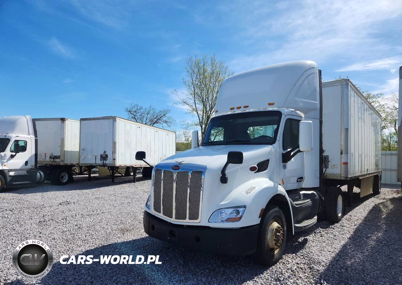 2017 Peterbilt 579 Semi Truck VIN:1XPBA48XXHD429003 - 2