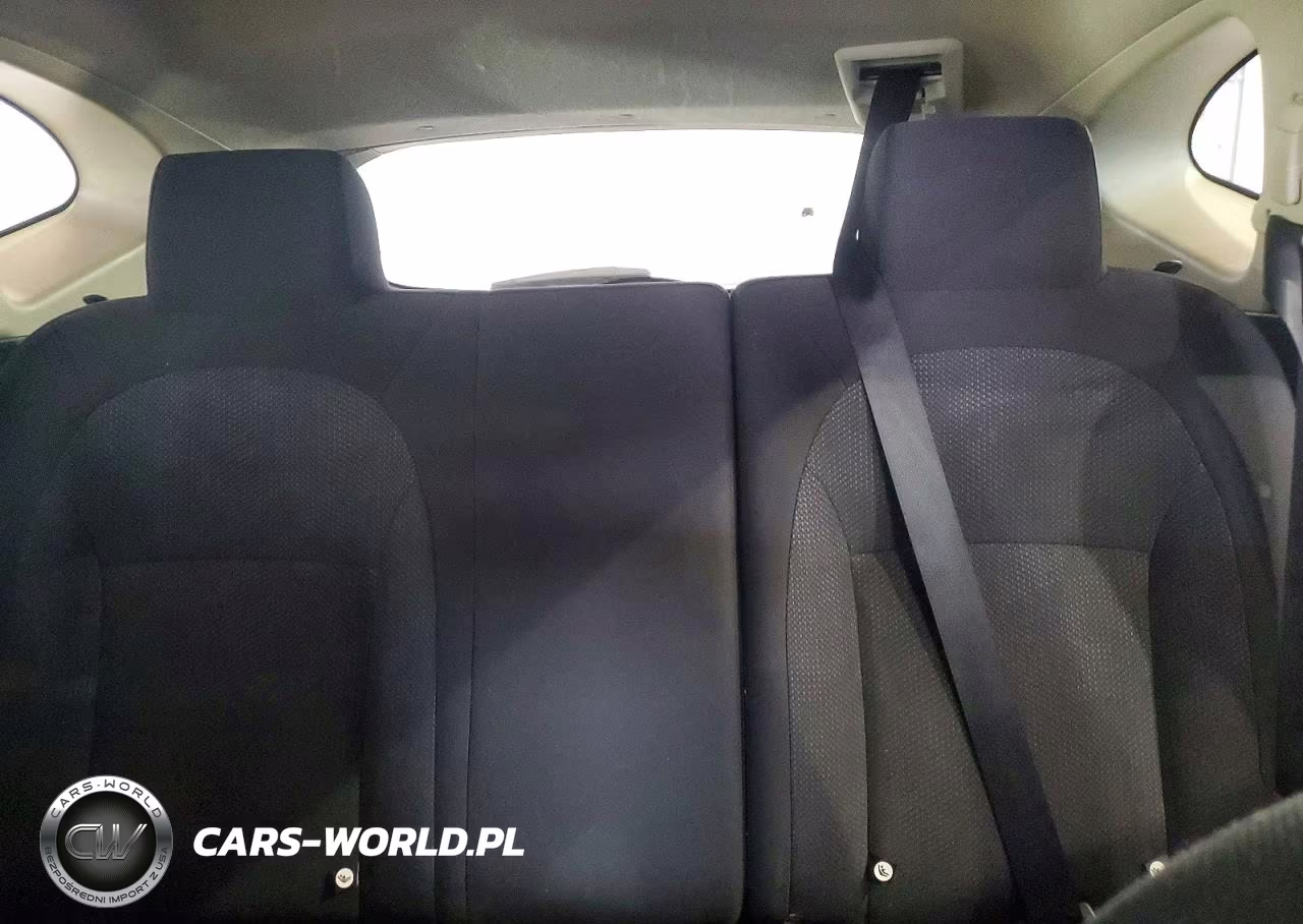 2015 Nissan Rogue Select S VIN:JN8AS5MV5FW253827 - 10