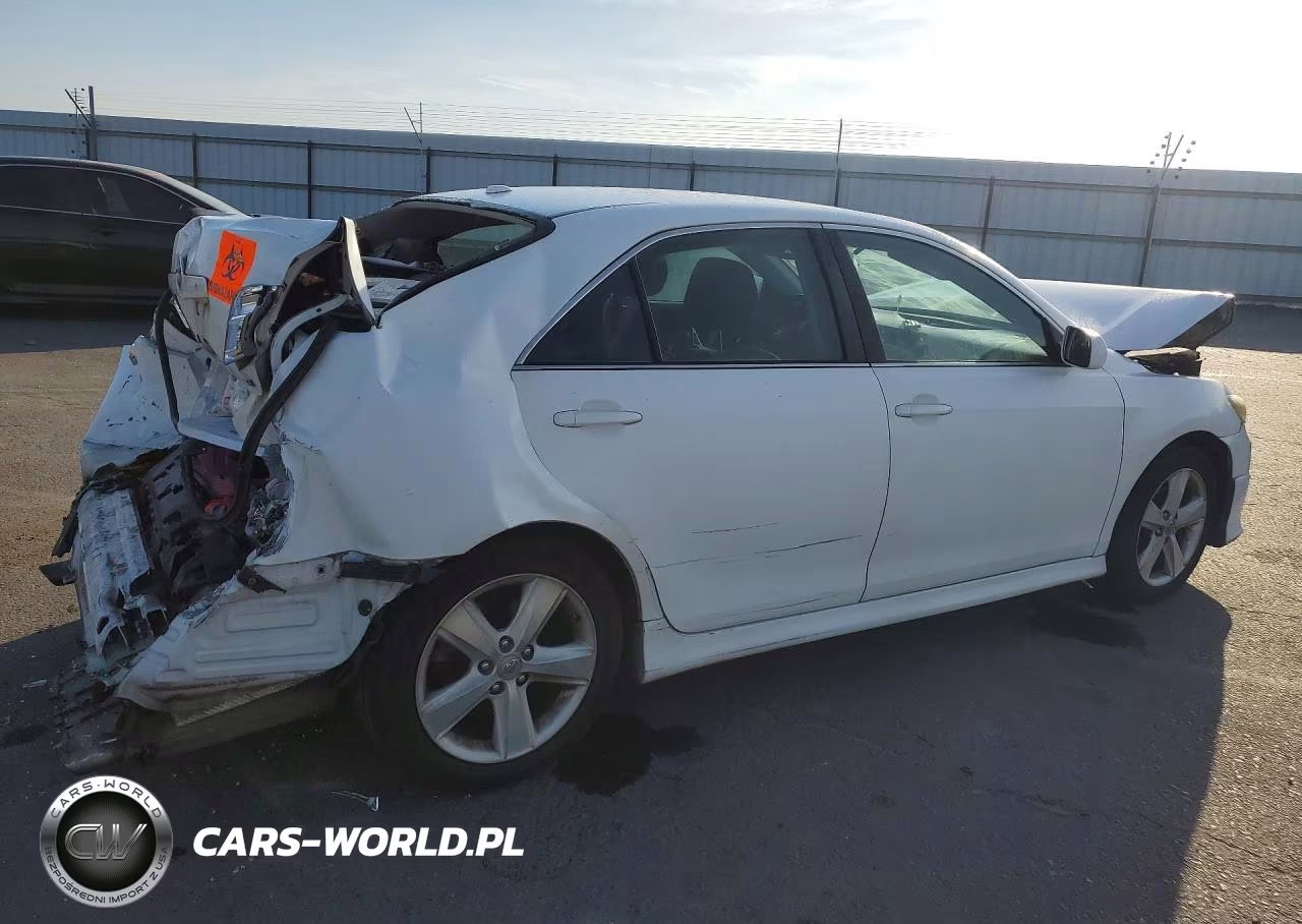 2010 Toyota Camry Se VIN:4T1BF3EKXAU558429 - 3
