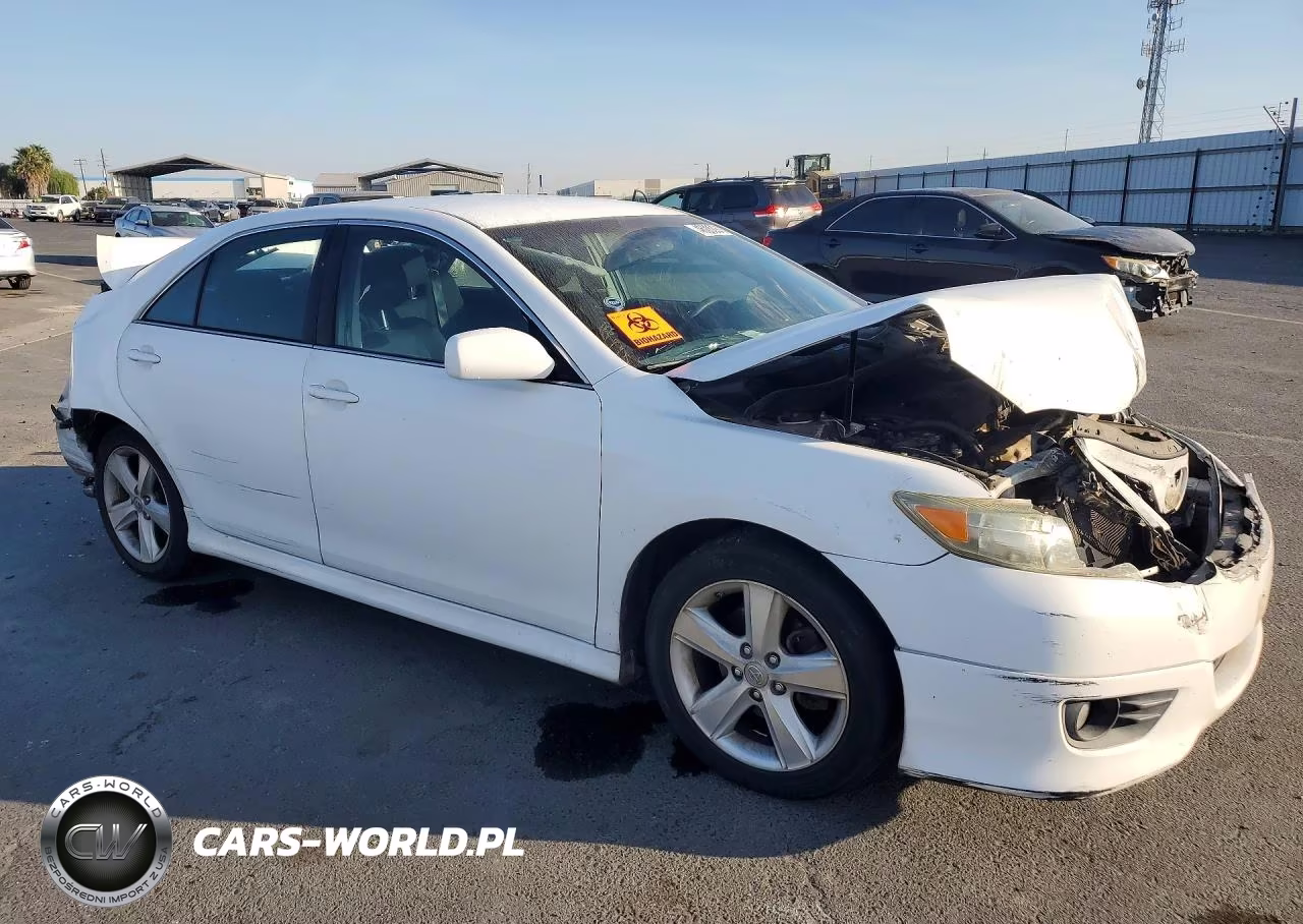 2010 Toyota Camry Se VIN:4T1BF3EKXAU558429 - 4