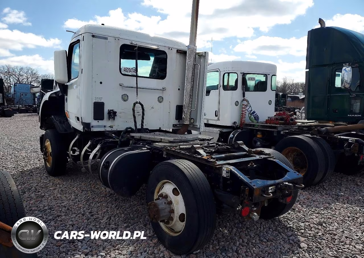 2018 Peterbilt 579 Truck Cab And Chassis VIN:1XPBA48X8JD446484 - 3