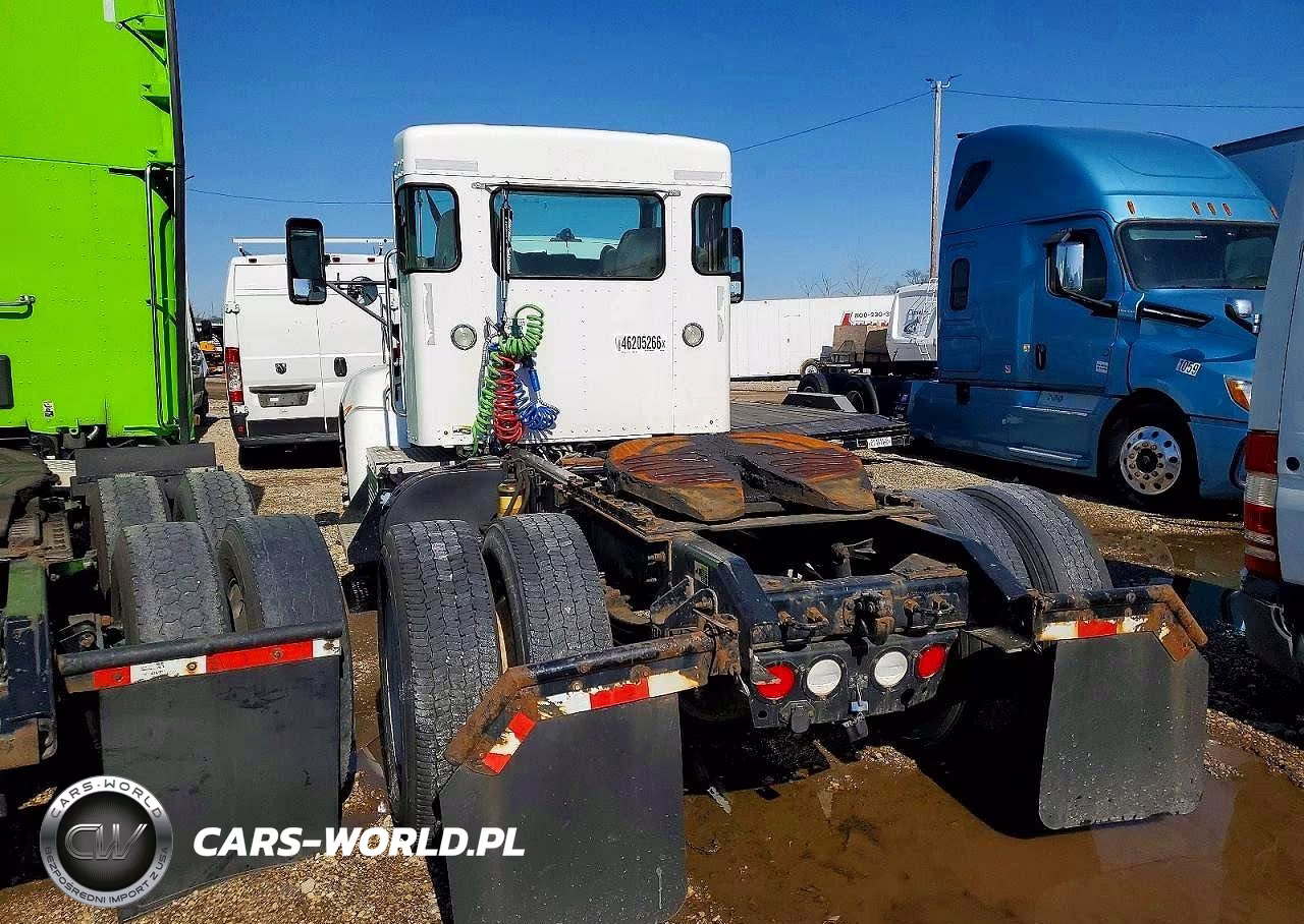 2016 Kenworth T330 Semi Truck VIN:2XKHAJ7X8GM462798 - 3