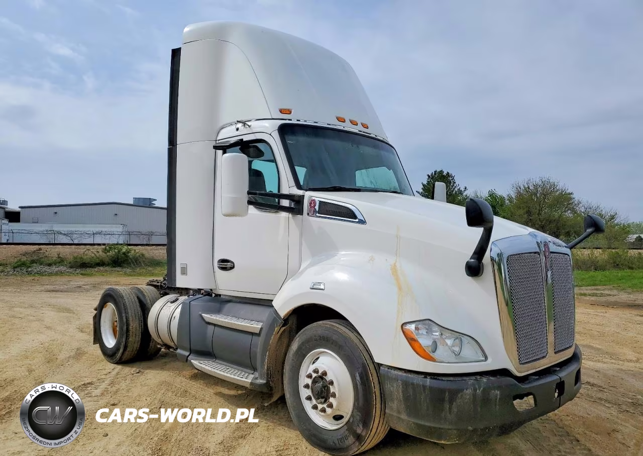 2016 Kenworth T680 Semi Truck