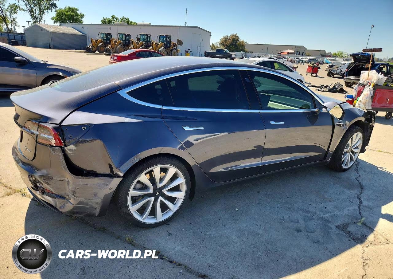 2019 Tesla Model 3 VIN:5YJ3E1EB5KF469281 - 3