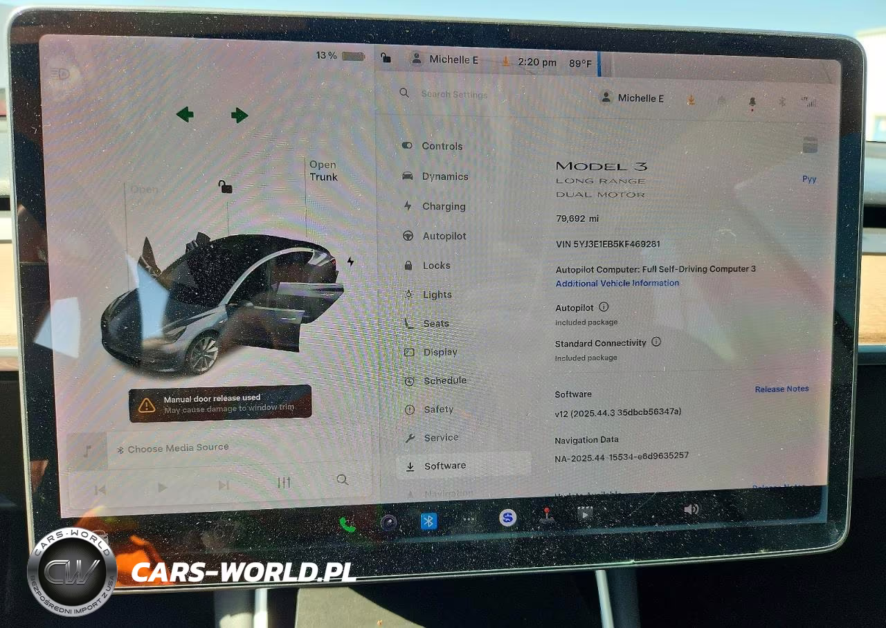 2019 Tesla Model 3 VIN:5YJ3E1EB5KF469281 - 9