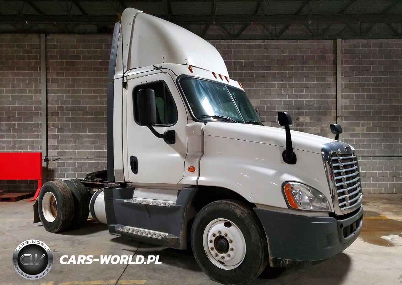 2016 Freightliner Cascadia 125 Semi Truck