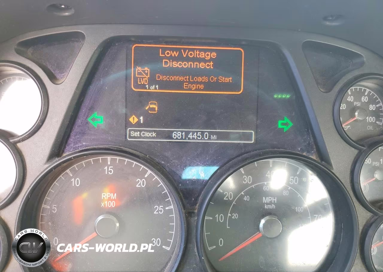 2018 Peterbilt 579 Semi Truck VIN:1XPBA48X6JD446421 - 8